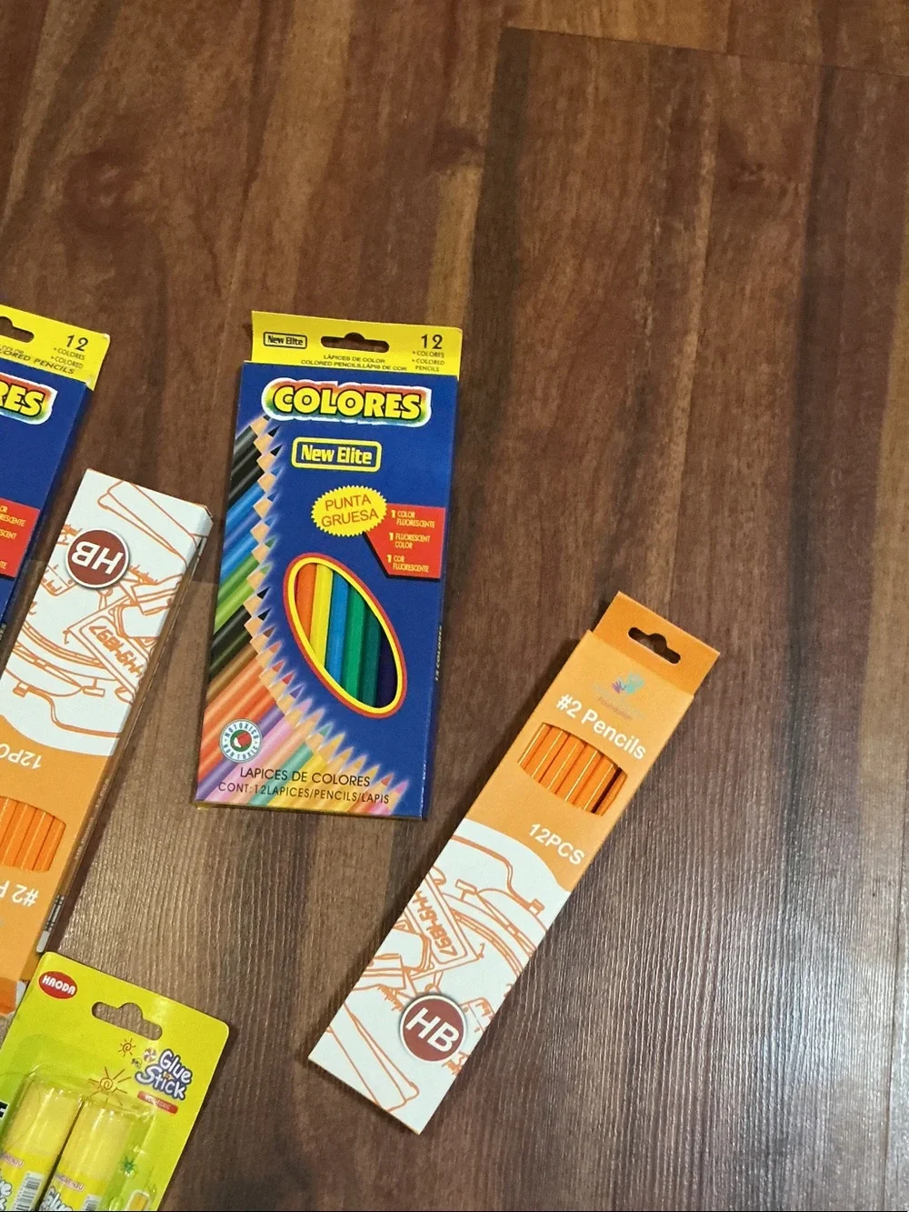 Bundle Public School Multicolor 36 Pencils & Markers colores 25 erasers new